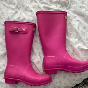 Hunter Fuchsia Waterproof Boots